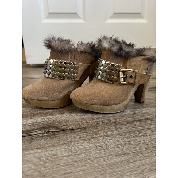 Michael Kors MMK 5.5 Khaki Suede Collette Faux Fur Stud Buckle Mules Clogs - Picture 7 of 11